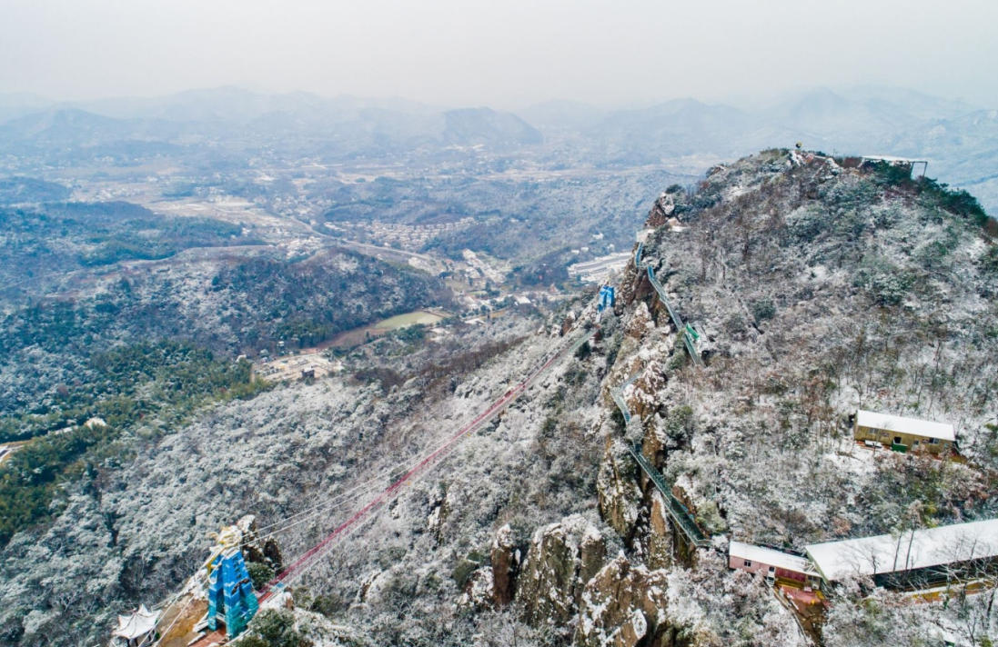 别羡慕！带你重温马仁奇峰的雪！不仅好玩！好看！还好吃！