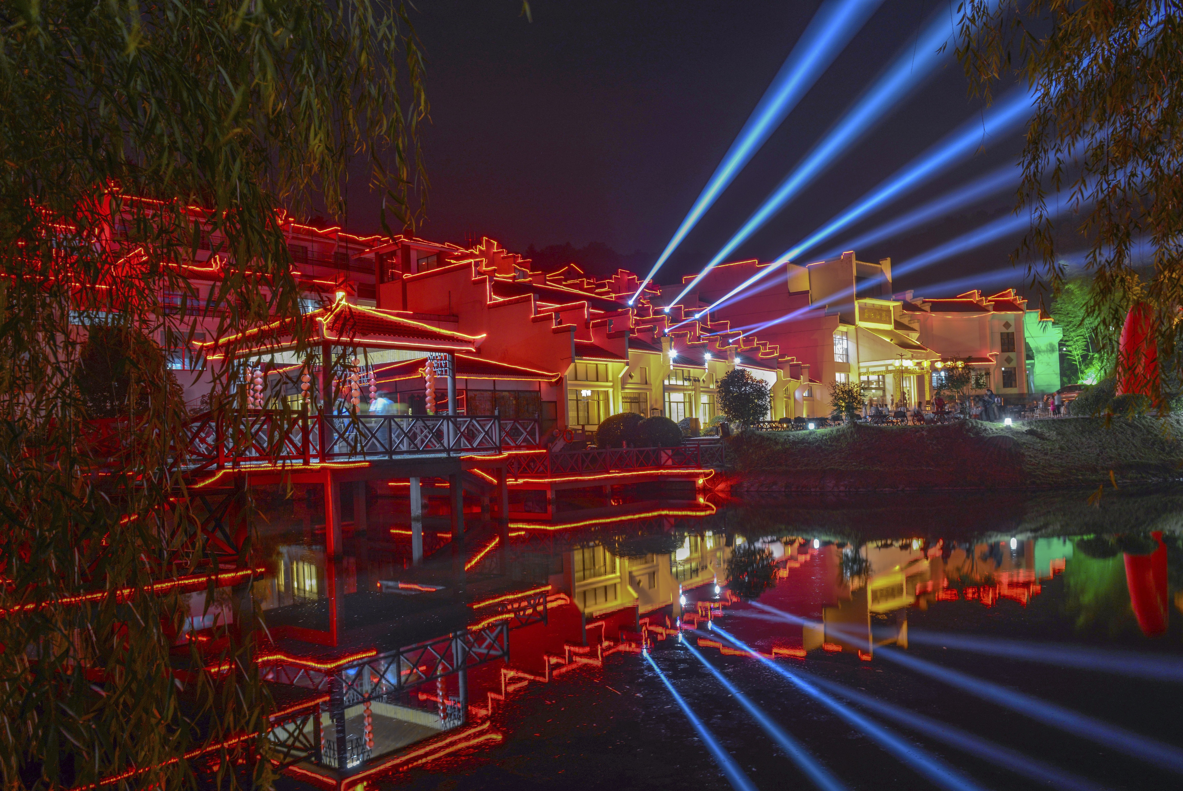 中秋家宴送大礼！马仁山庄、蒙古大营火爆预定中！