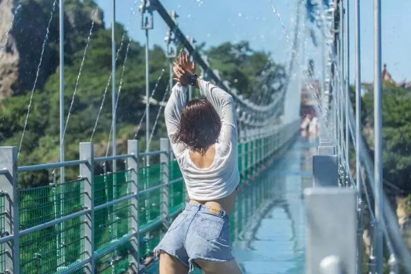 亚洲精品巨爆乳无码大乳巨