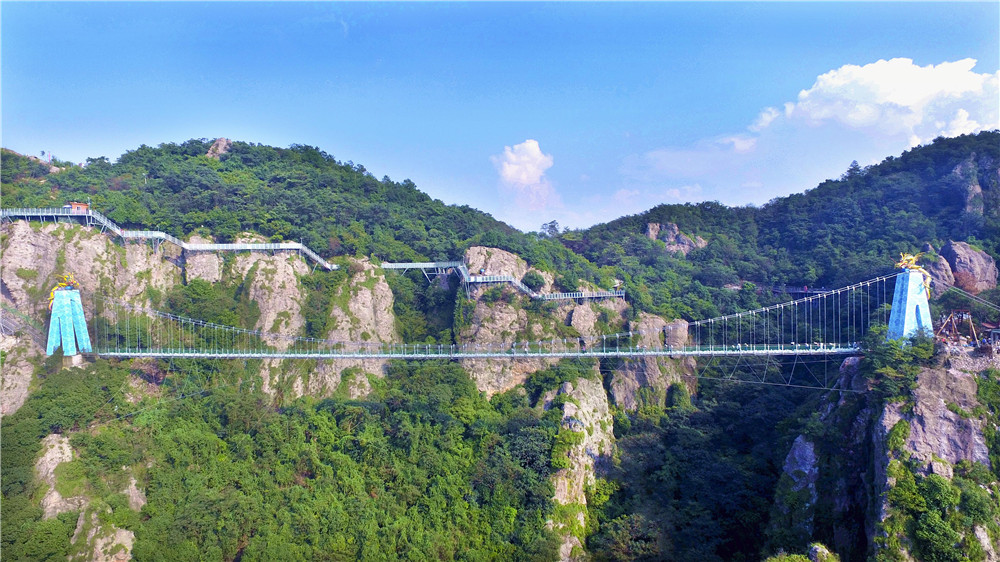 亚洲精品巨爆乳无码大乳巨