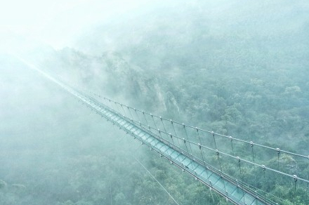 亚洲精品巨爆乳无码大乳巨