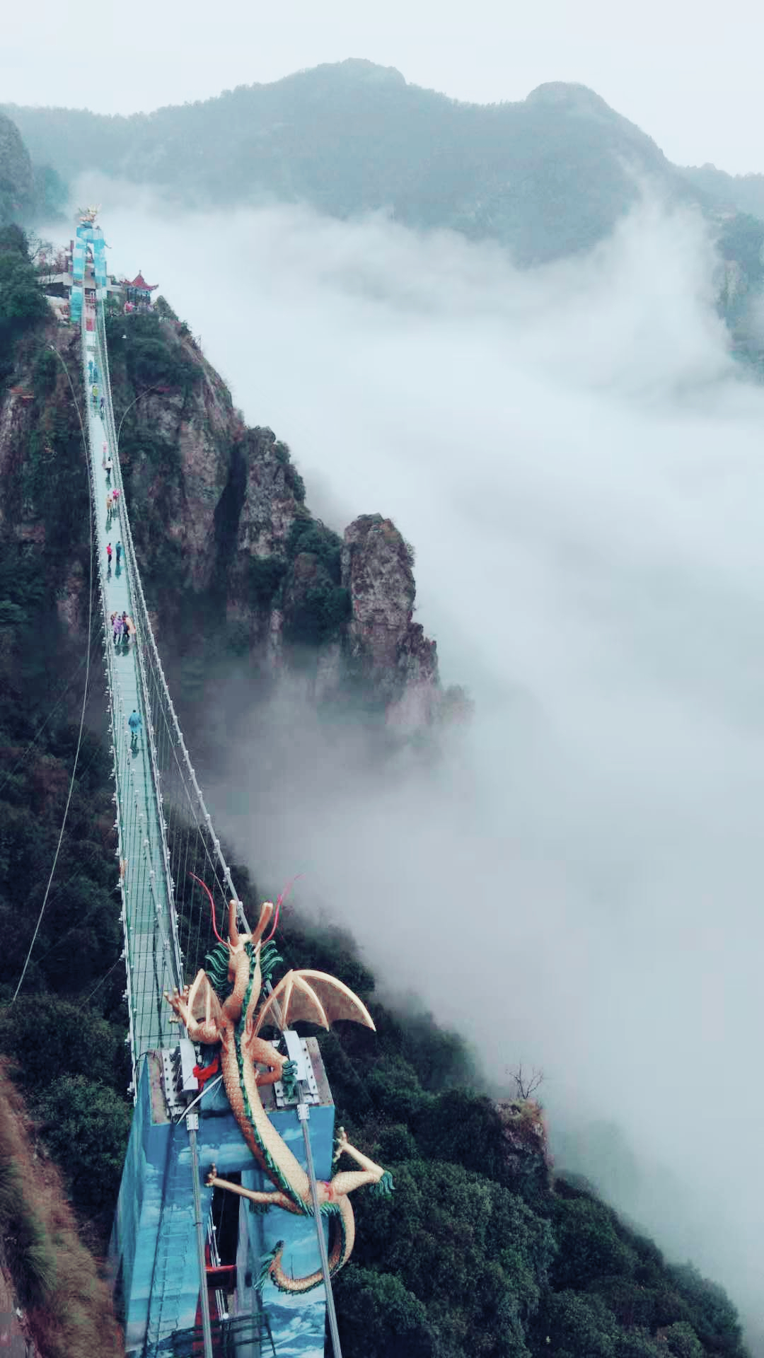 亚洲精品巨爆乳无码大乳巨