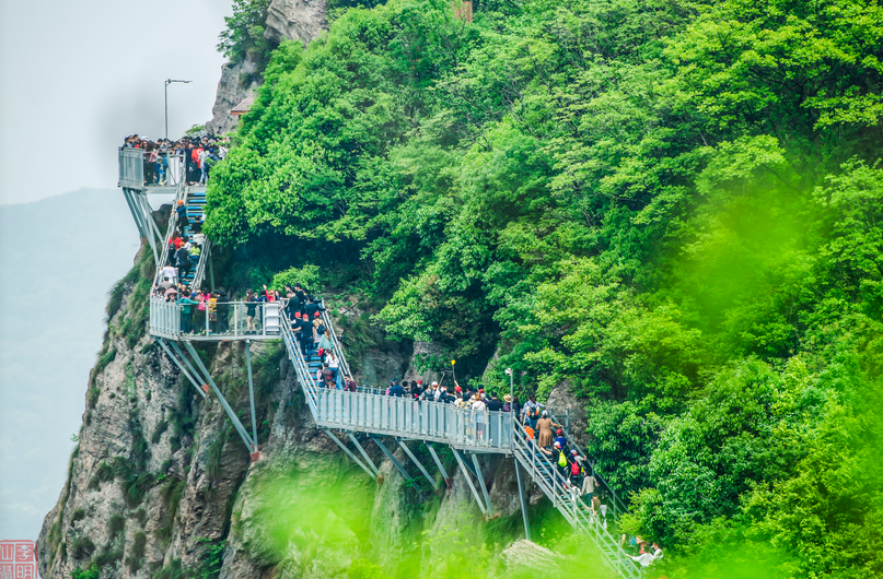 亚洲精品巨爆乳无码大乳巨