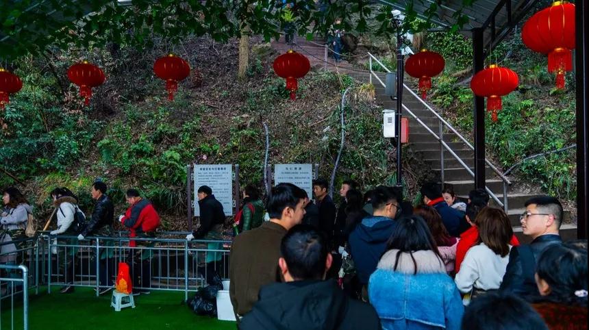 亚洲精品巨爆乳无码大乳巨