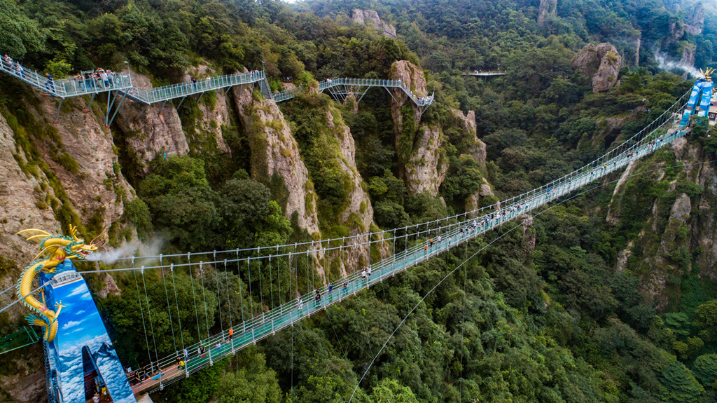 亚洲精品巨爆乳无码大乳巨