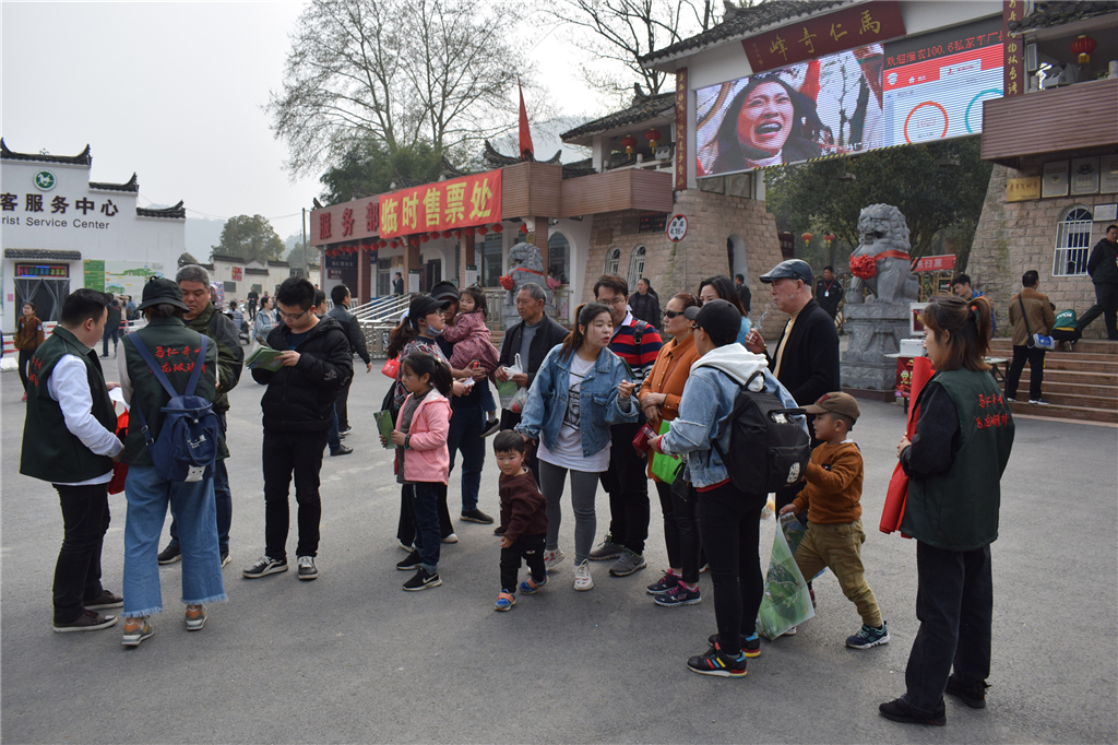 亚洲精品巨爆乳无码大乳巨