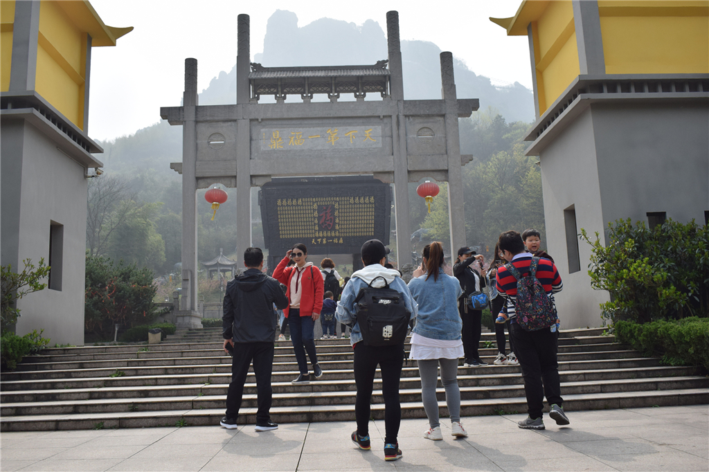 亚洲精品巨爆乳无码大乳巨