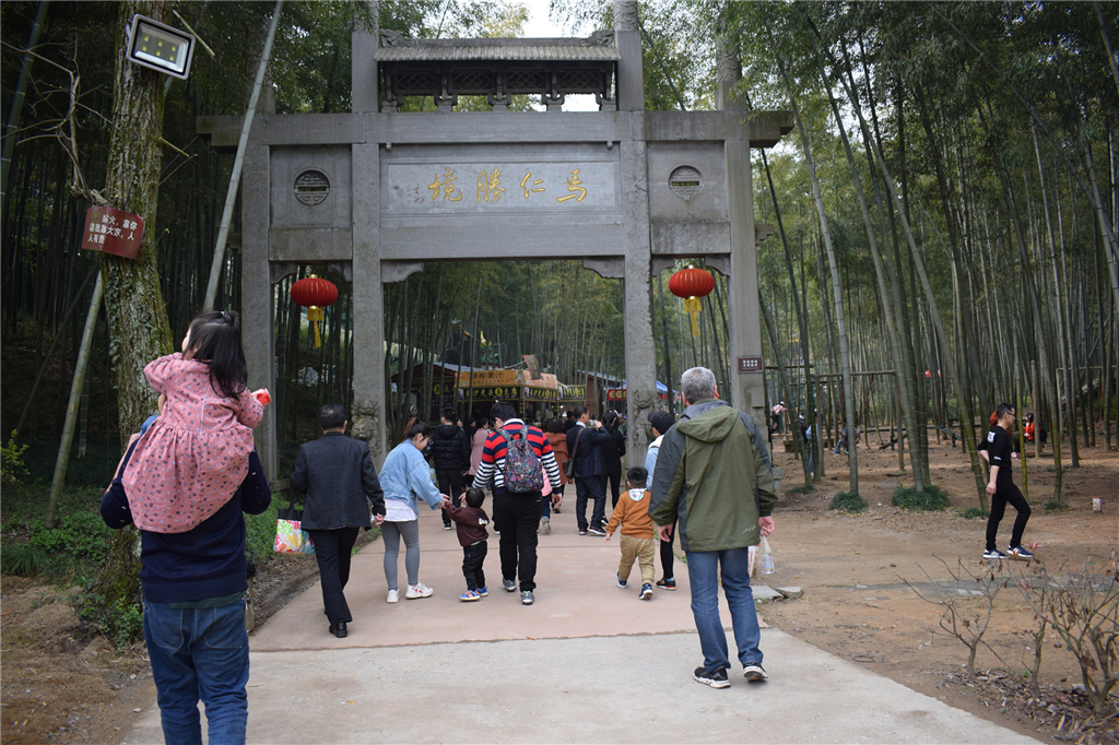 亚洲精品巨爆乳无码大乳巨