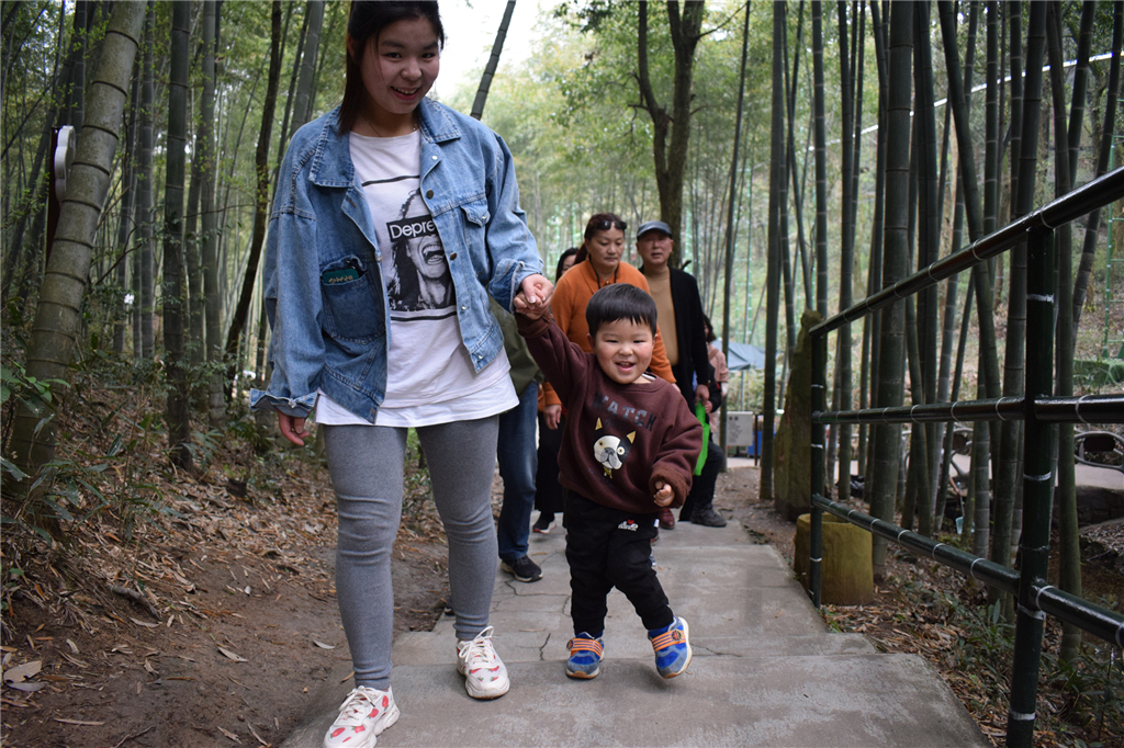 亚洲精品巨爆乳无码大乳巨