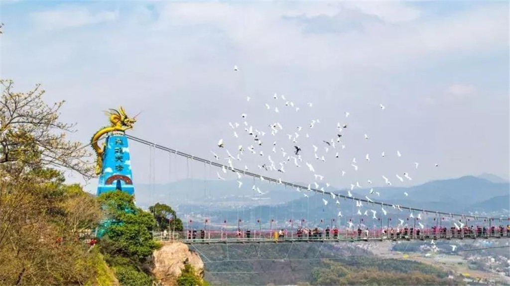 亚洲精品巨爆乳无码大乳巨