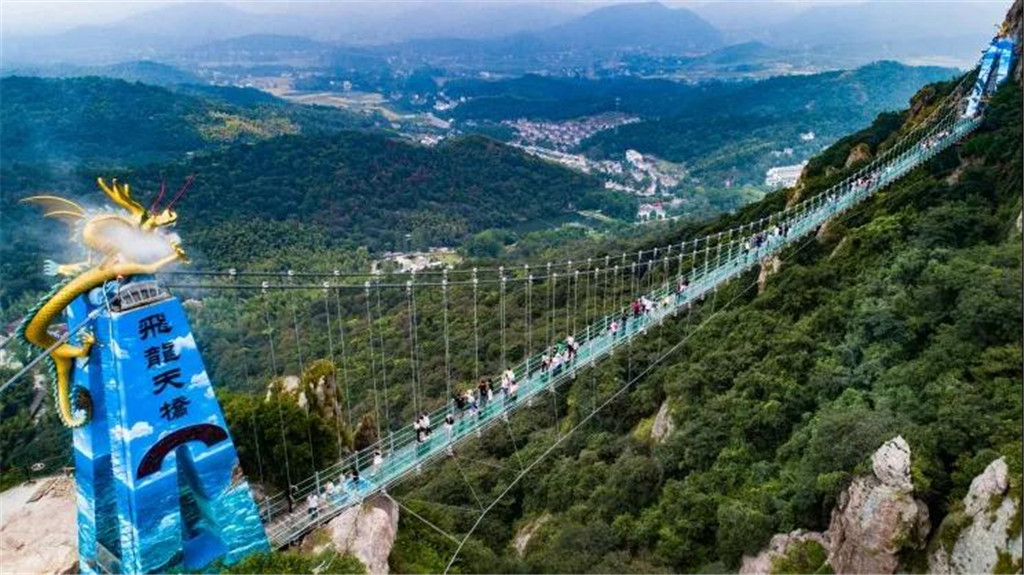 亚洲精品巨爆乳无码大乳巨