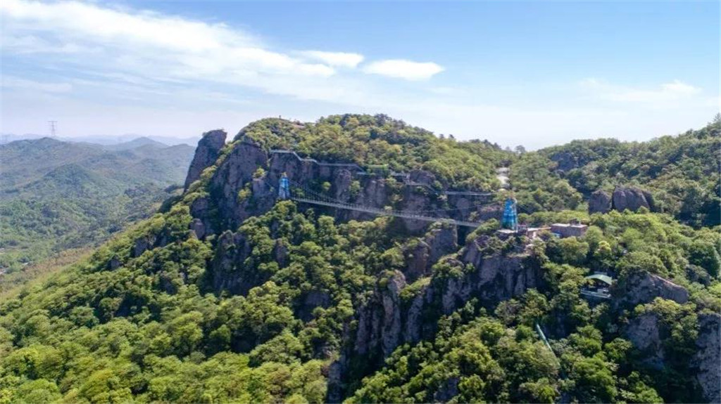 亚洲精品巨爆乳无码大乳巨