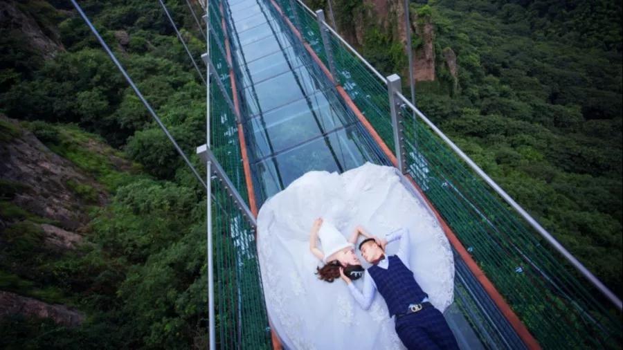 亚洲精品巨爆乳无码大乳巨