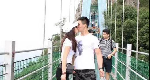 亚洲精品巨爆乳无码大乳巨