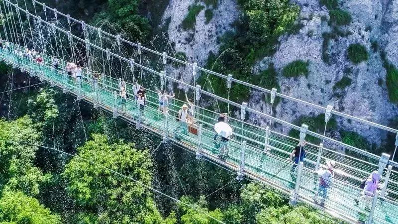 亚洲精品巨爆乳无码大乳巨