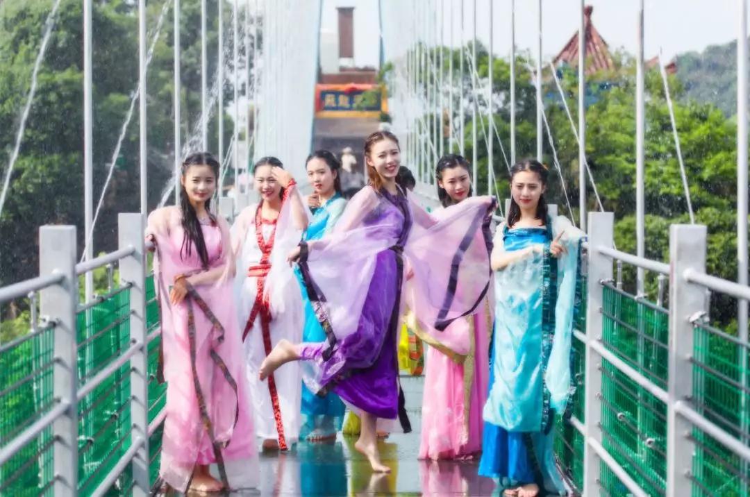 亚洲精品巨爆乳无码大乳巨