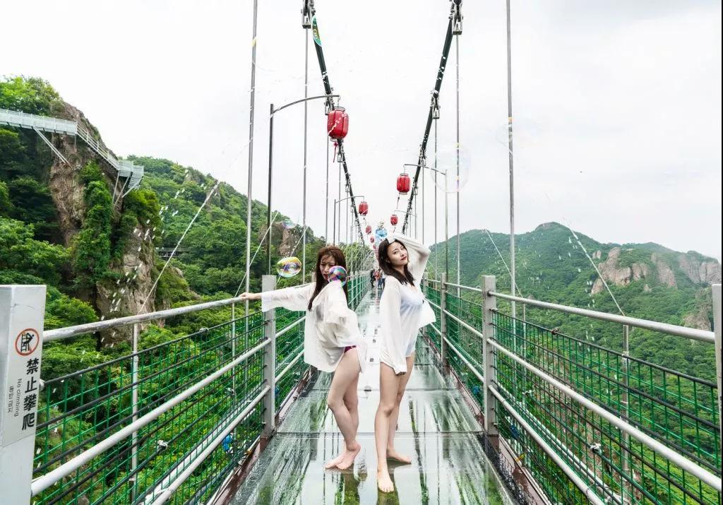 亚洲精品巨爆乳无码大乳巨