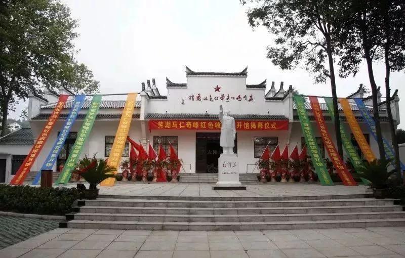 亚洲精品巨爆乳无码大乳巨