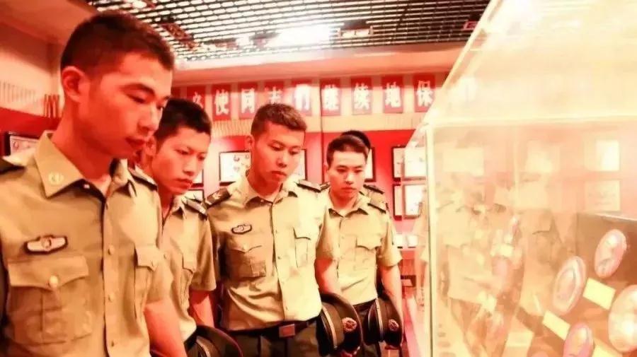 亚洲精品巨爆乳无码大乳巨