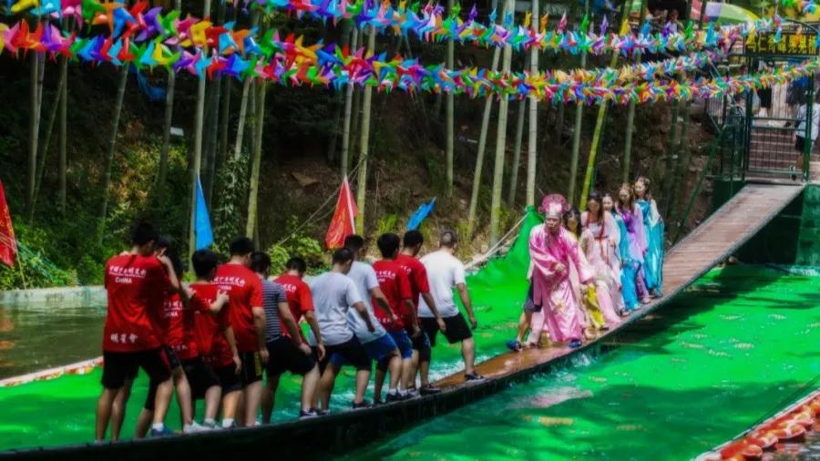 亚洲精品巨爆乳无码大乳巨