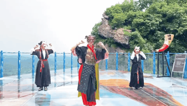 亚洲精品巨爆乳无码大乳巨