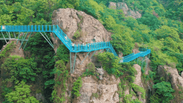 亚洲精品巨爆乳无码大乳巨