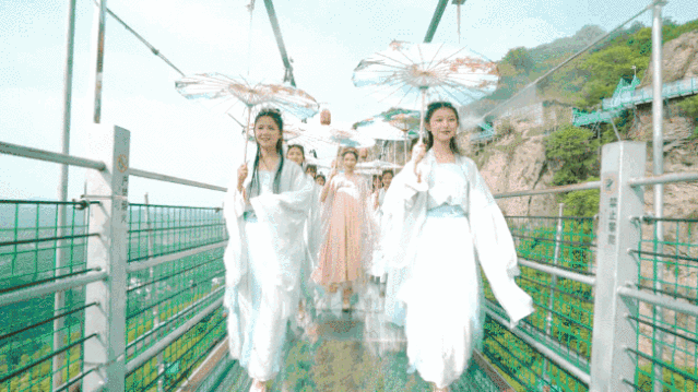 亚洲精品巨爆乳无码大乳巨