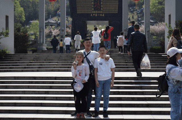 亚洲精品巨爆乳无码大乳巨