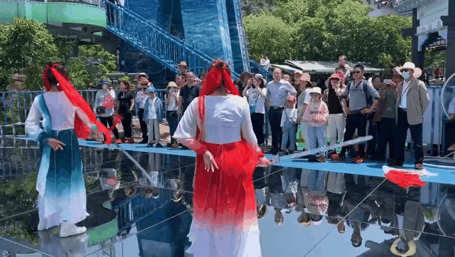 亚洲精品巨爆乳无码大乳巨