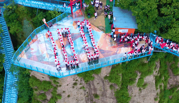 亚洲精品巨爆乳无码大乳巨