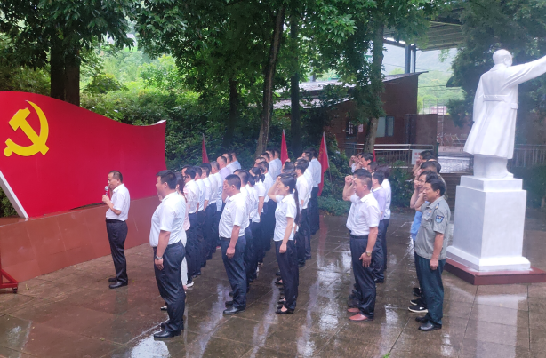 亚洲精品巨爆乳无码大乳巨