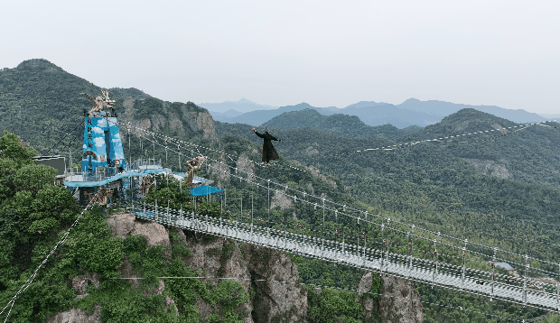 亚洲精品巨爆乳无码大乳巨