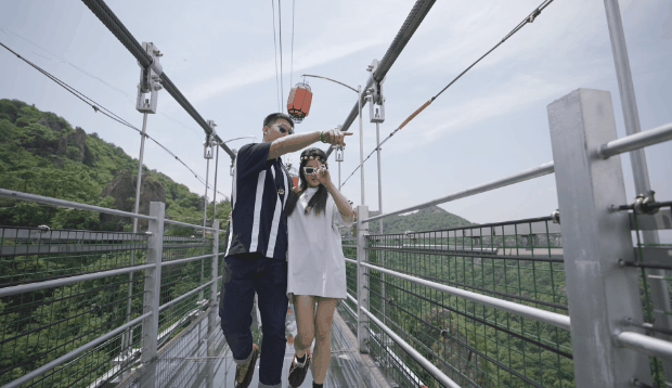 亚洲精品巨爆乳无码大乳巨