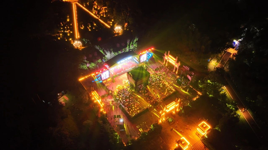 亚洲精品巨爆乳无码大乳巨