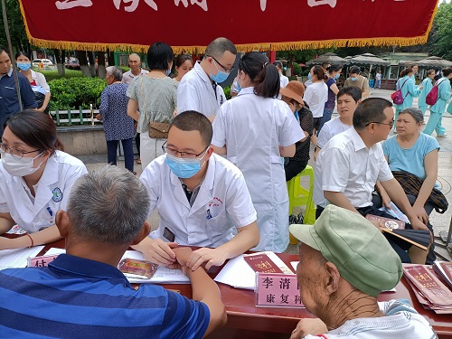 亚洲精品巨爆乳无码大乳巨