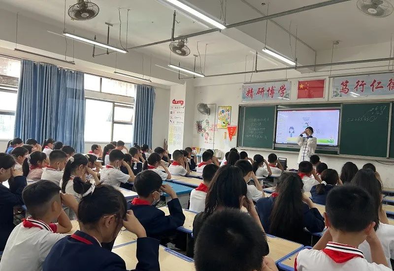 亚洲精品巨爆乳无码大乳巨