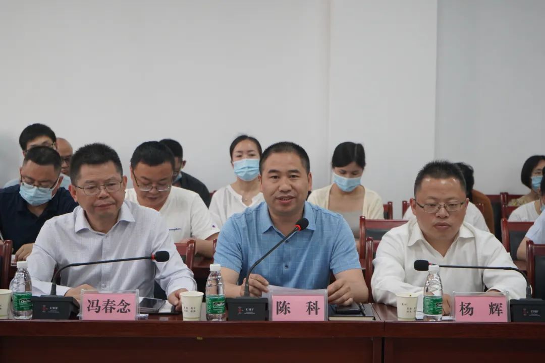 亚洲精品巨爆乳无码大乳巨